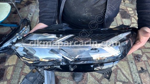 Dacia Sandero Far çıkma parça