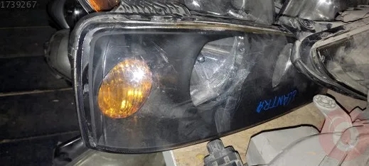 Hyundai Elantra Sağ Ön Far çıkma parça - KOÇAL OTOMOTİV Trabzon