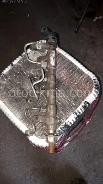 Volkswagen Caddy Enjektör Kütüğü çıkma parça - Bulut Otomotiv Orjinal Çıkma ve Yedek Parça İzmir