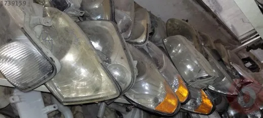 Hyundai Accent Sağ Ön Far çıkma parça - KOÇAL OTOMOTİV Trabzon