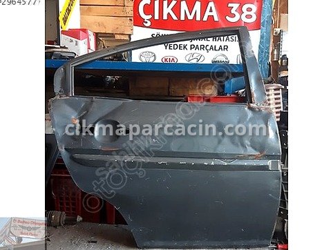 Peugeot 208 Sağ Arka Kapı çıkma parça