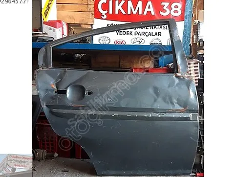 Peugeot 208 Sağ Arka Kapı çıkma parça - Baltacı Otomotiv Çıkma38 Kayseri