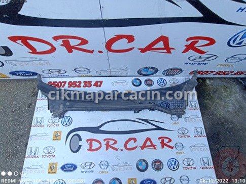 Fiat Doblo Ön Cam Izgarası çıkma parça