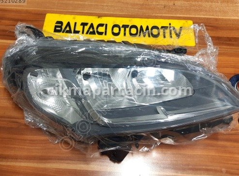Fiat Doblo Sağ Ön Far çıkma parça