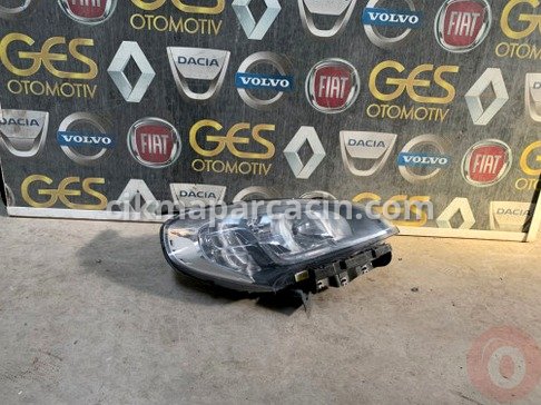 Fiat Doblo Sağ Ön Far çıkma parça