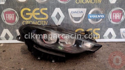 Fiat Egea Sağ Ön Far çıkma parça