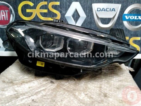 Fiat Egea Sağ Ön Far çıkma parça