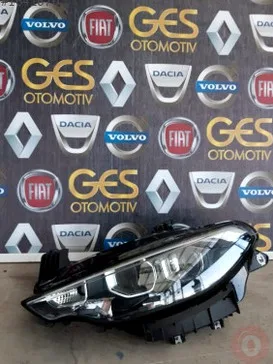 Fiat Egea Sol Ön Far çıkma parça - Bulut Otomotiv Orjinal Çıkma ve Yedek Parça İzmir