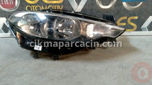 Fiat Egea Sağ Ön Far çıkma parça