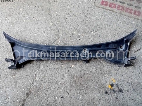 Fiat Fiorino Ön Cam Izgarası çıkma parça