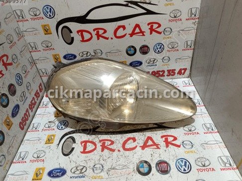 Fiat Punto Sağ Ön Far çıkma parça