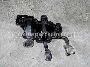 FİAT LİNEA 1.3 EURO 5 GAZ FREN DEBRİYAJ PEDAL TAKIMI | ÇIKMA PARÇA