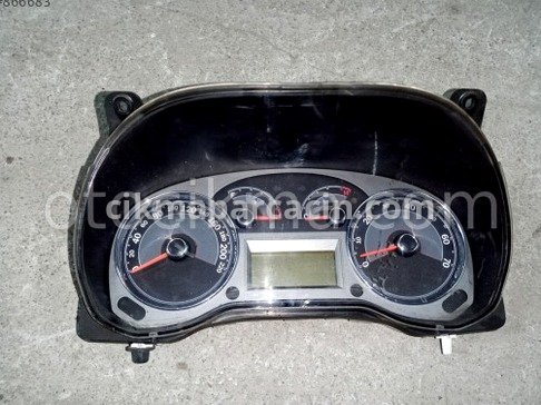 Fiat Linea Gösterge Saati çıkma parça