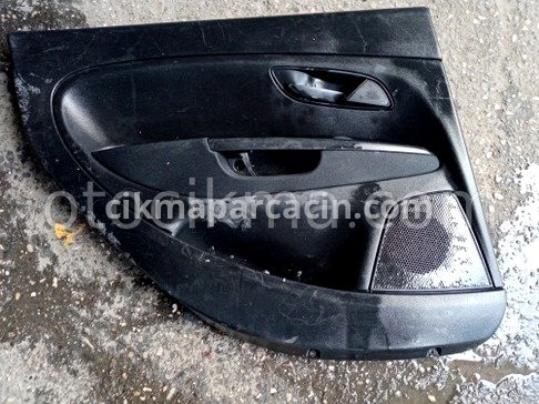 Fiat Punto Sol Arka Kapı çıkma parça