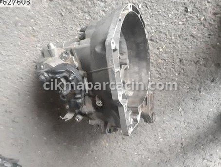 Mazda 2 çıkma parça