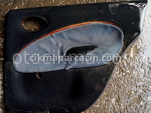 Ford Fiesta Sağ Arka Kapı çıkma parça