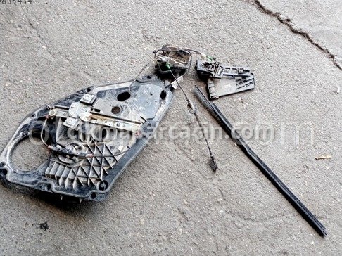 Ford Fiesta Sol Arka Kapı çıkma parça