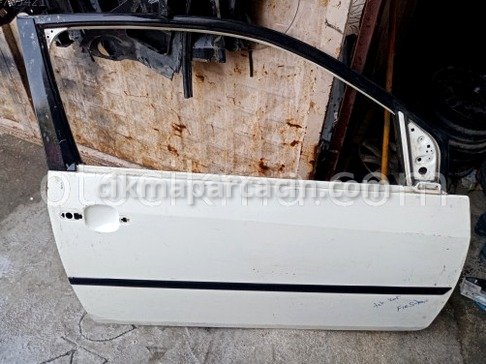 Ford Fiesta Sağ Ön Kapı çıkma parça