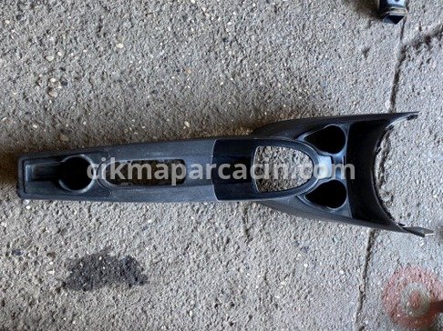 Ford Focus Orta Konsol çıkma parça
