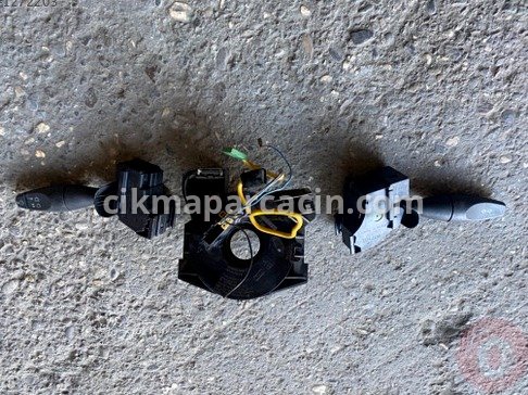 Ford Focus Sinyal çıkma parça