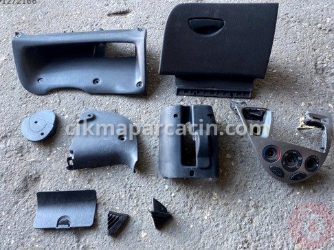 Ford Focus Torpido çıkma parça