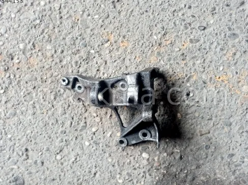 Ford Focus Motor Bağlantı Braketi çıkma parça