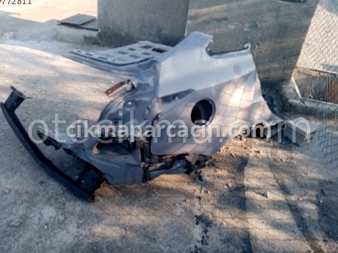 Ford Focus Arka Çamurluk çıkma parça