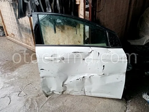 Ford Focus Sağ Ön Kapı çıkma parça - DR CAR OTO ÇIKMA PARÇA Adana