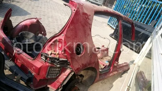 Volkswagen Golf Arka Çamurluk çıkma parça - Bulut Otomotiv Orjinal Çıkma ve Yedek Parça İzmir