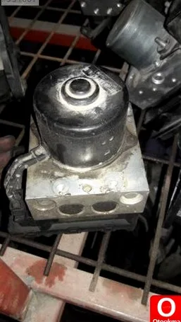 Volkswagen Golf ABS Beyni çıkma parça - Bulut Otomotiv Orjinal Çıkma ve Yedek Parça İzmir