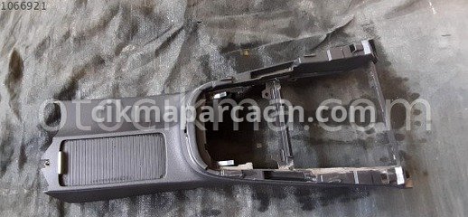 Volkswagen Golf Orta Konsol çıkma parça