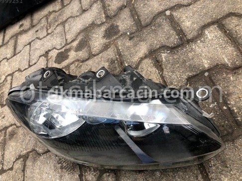 Volkswagen Golf Sağ Ön Far çıkma parça