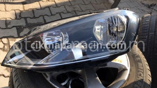 Volkswagen Golf Sağ Ön Far çıkma parça