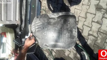 Volkswagen Golf Davlumbaz çıkma parça - Bulut Otomotiv Orjinal Çıkma ve Yedek Parça İzmir