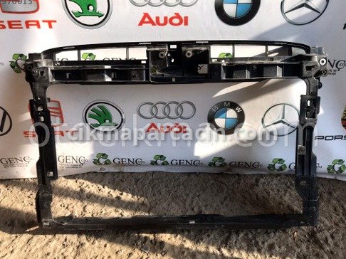 Volkswagen Golf Ön Panel çıkma parça