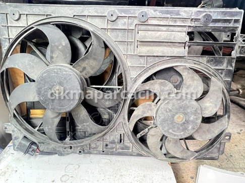 Volkswagen Golf Fan Paneli çıkma parça