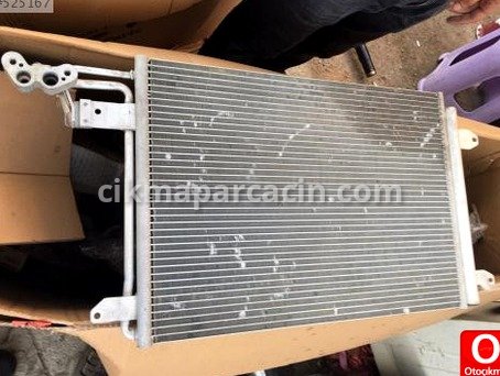 Volkswagen Golf Klima Radyatörü çıkma parça