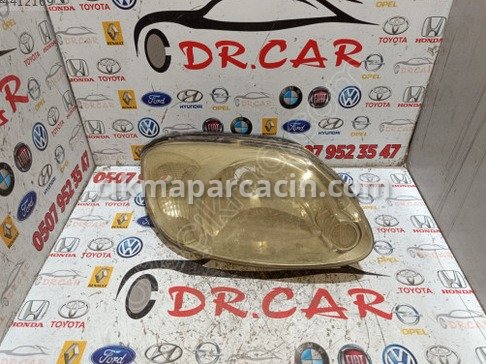 Hyundai Accent Sağ Ön Far çıkma parça