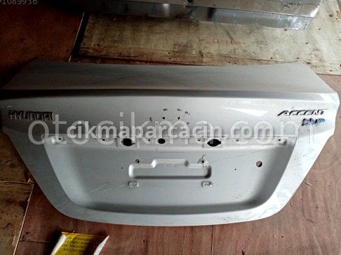 Hyundai Accent Bagaj Kapağı çıkma parça