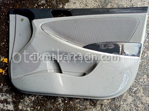 Hyundai Accent Sağ Ön Kapı çıkma parça