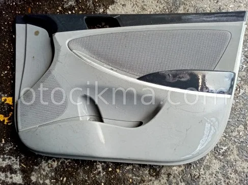 Hyundai Accent Sağ Ön Kapı çıkma parça - DR CAR OTO ÇIKMA PARÇA Adana