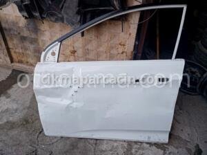 Hyundai accent blue sol ön kapı beyaz | ÇIKMA PARÇA