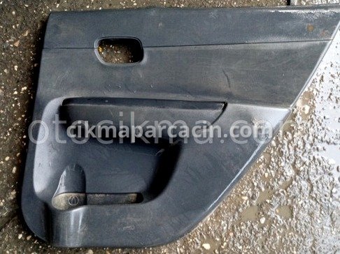 Hyundai Accent Sağ Arka Kapı çıkma parça