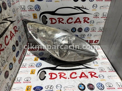 Hyundai i20 Sağ Ön Far çıkma parça