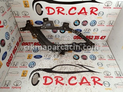 Hyundai i30 Sis Çerçevesi çıkma parça