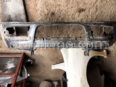 Volkswagen Jetta Ön Tampon çıkma parça