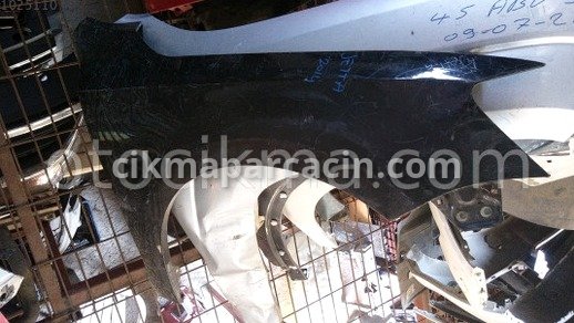 Volkswagen Jetta Sağ Ön Çamurluk çıkma parça