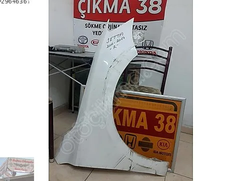Volkswagen Jetta Sağ Ön Çamurluk çıkma parça - Baltacı Otomotiv Çıkma38 Kayseri