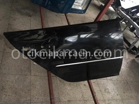 Volkswagen Jetta Sağ Ön Kapı çıkma parça