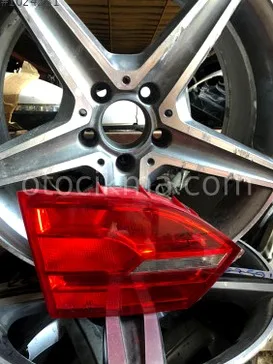 Volkswagen Jetta Sol Arka Stop çıkma parça - Bulut Otomotiv Orjinal Çıkma ve Yedek Parça İzmir